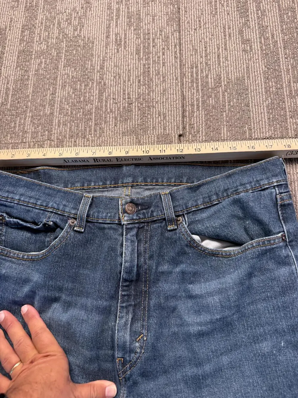 Levis 505 Jeans Mens 36x30 Blue Medium Wash Regular Fit Straight Denim Pants